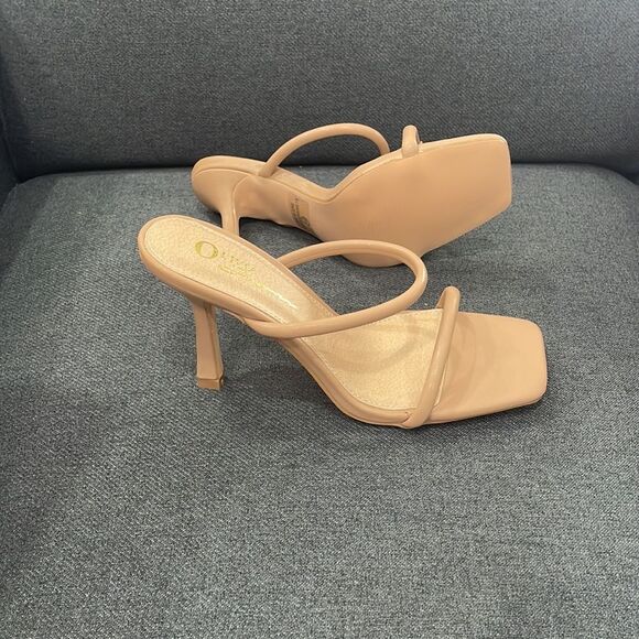 NEW Olivia Jaymes Women's Open Toe Camel Strap High Heel Sandal - Picture 5 of 9